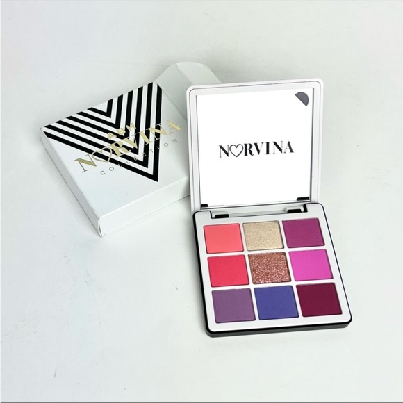 NWT Mini NORVINA Pro Palette - Picture 1 of 9